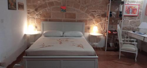 Isola del Borgo Antico Apartment | Pet-Friendly Palazzo Saraceno Apartments: Rated 9.1/10