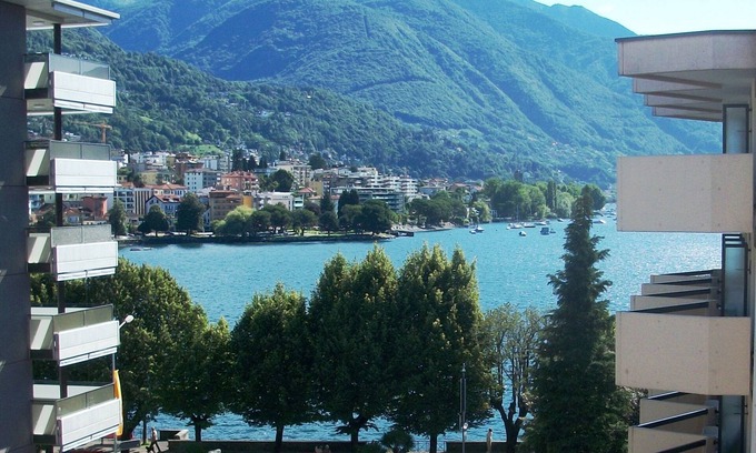 Locarno Condo | Premier Palazzo Varesi Apartment with Lake View in Locarno