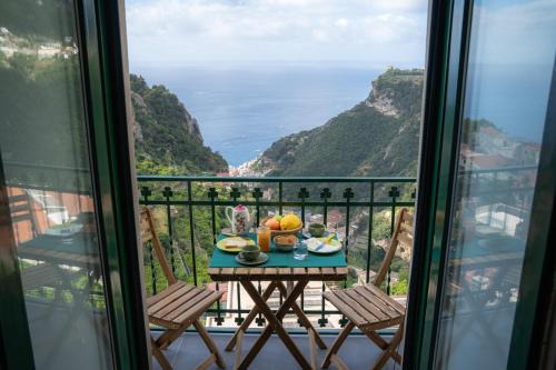 Pontone Bed & Breakfast | Palazzo Verone: Guest Rated 10/10 with Family-Friendly Perks