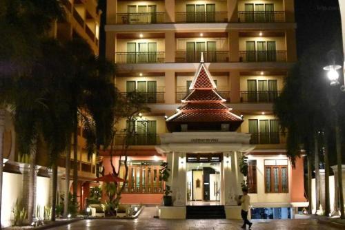 North Pattaya Hotel | Palette Luxe North Pattaya