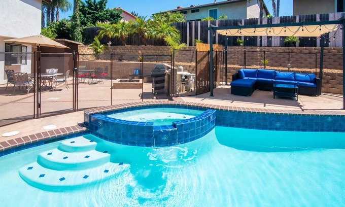 Bay Ho House | Ocean View Retreat: Palisades By the Bay Whole House Rental