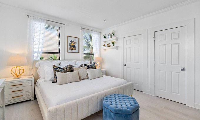 Palm Beach - West Palm Beach Hotel | Cozy Palm Beach Retreat with Family-Friendly Amenities