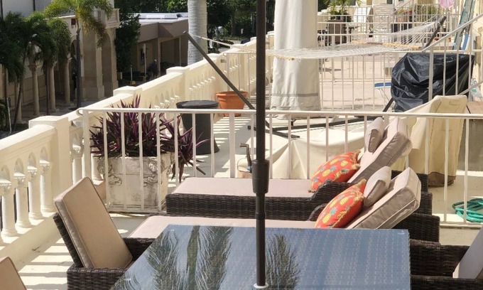 Palm Beach - West Palm Beach Hotel | Experience Palm Beach Paradise with Oceanfront Amenities
