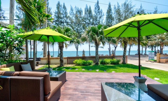 Pak Nam Pran Hotel | Experience Palm Beach Resort: Pool, Spa & Family-Friendly Fun