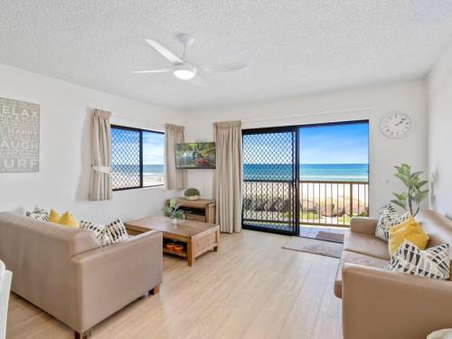 Palm Beach Apartment | Experience Palm Breeze: Oceanfront Retreat with Pool