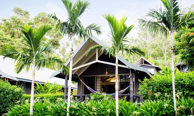 Hamilton Island Resort | Experience Palm Bungalows: Family-Friendly with Ocean Views