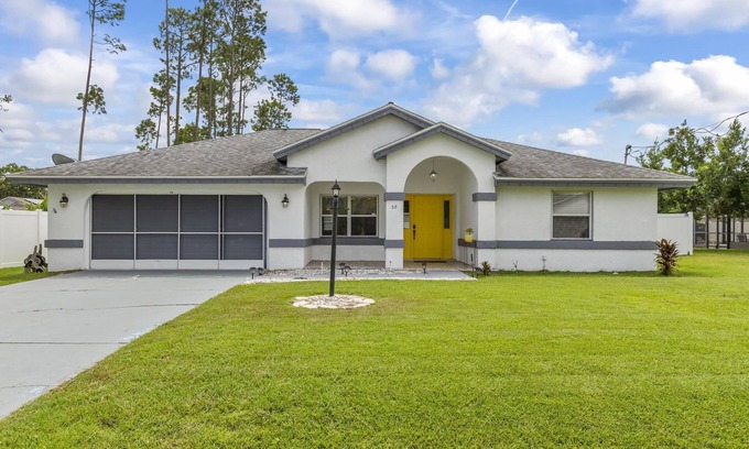 Indian Trails House | Relaxing Pool Home Retreat in Palm Coast with Spa & Breakfast
