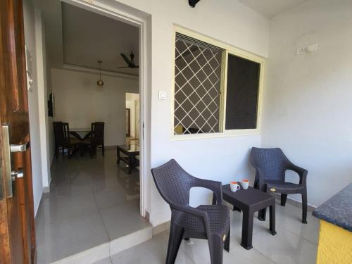 Colva Apartment | Pet-Friendly Retreat at Palm Crest: Family Fun Awaits