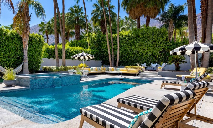 Vista Las Palmas House | Experience Palm Grove: Family-Friendly Retreat with Pool