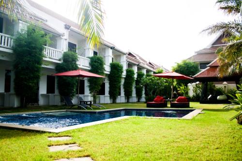Na Chom Thian Resort | Relaxing Oceanfront Stay at Palm Grove Resort, Pattaya