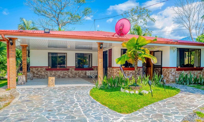 Garabito House | Escape to a Pet-Friendly Oasis with Pool and Mountain Views