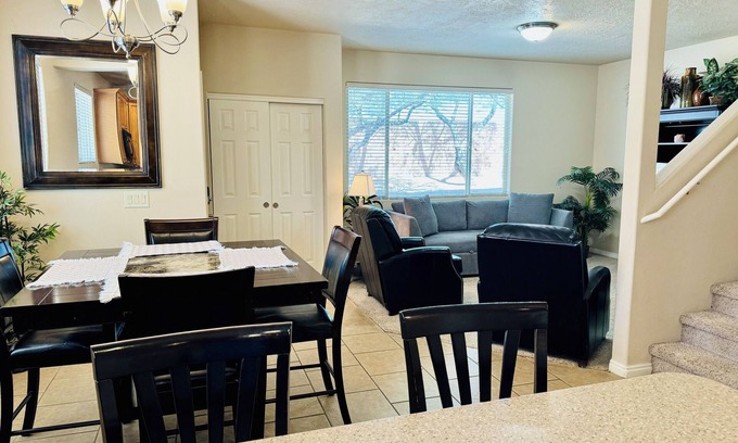 Mesquite Condo | Mesquite Vacation Rental with Pool and Two Primary Suites