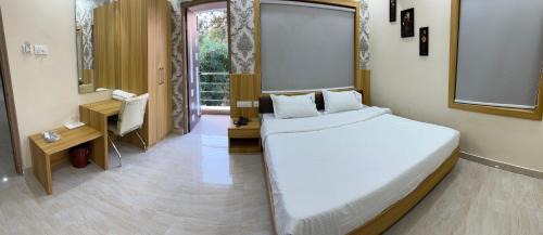 Bhubaneshwar Bed & Breakfast | Palm Tree Haven