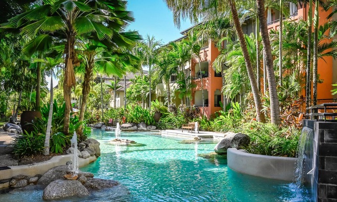 Westcourt Apartment | Palm View- 9 Pools BBQ Gym