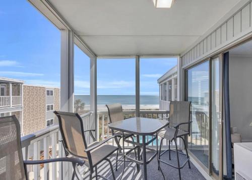 Crescent Beach Apartment | Palm Villa with Oceanfront Balcony, Pool, Sleeps 6