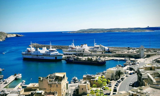Sannat Bed & Breakfast | Discover Palma B & B: Ocean View with Pool & Dining