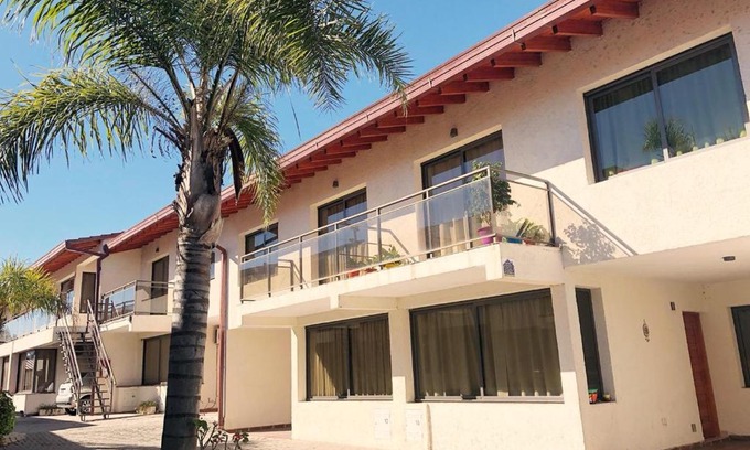 Villa Carlos Paz Apartment | Palma Nova: Guest Rated 10/10 with Pool and Pet Friendly