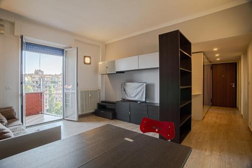 Crescenzago Apartment | Palmanova 215