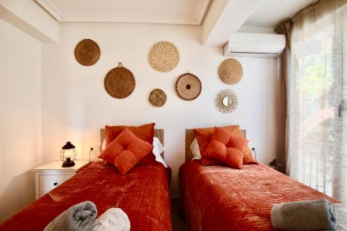 Torrevieja Apartment | Beachfront Elegance at Palmeras Puerto - 4-Star Retreat