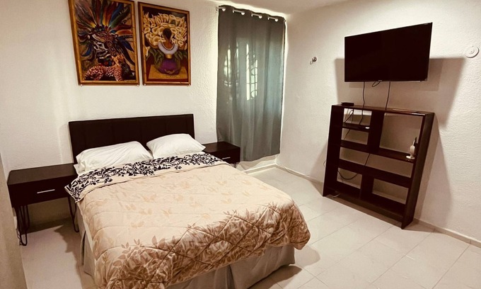 Merida Municipality House | Palmeritas house with one bedroom, terrace and pet friendly.