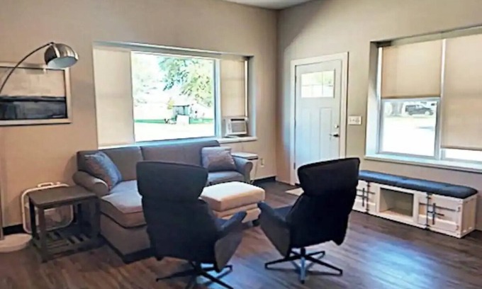 Grand River Apartment | Palmers Lodge Large Apartment in Prime Hunting Area