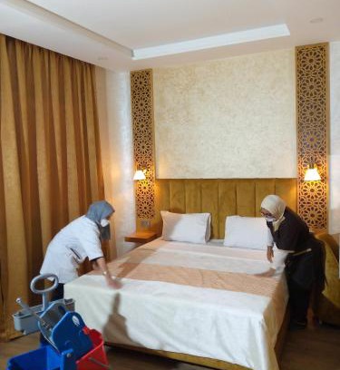 Anza Hotel | Pet-Friendly Palm’s Motel with Oceanfront Views and Dining
