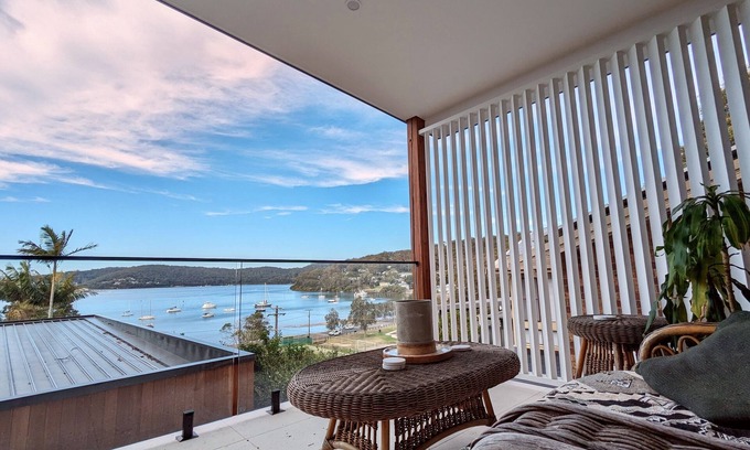 Pretty Beach Central Coast Villa | Experience Palms Villa at Pretty Beach with Spa & Hot Tub
