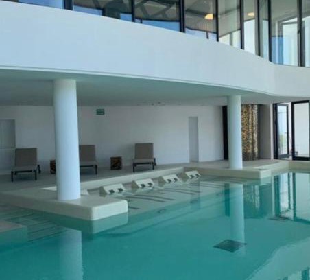 Ojen Apartment | Experience Family-Friendly Comfort at Palo Alto Hotel