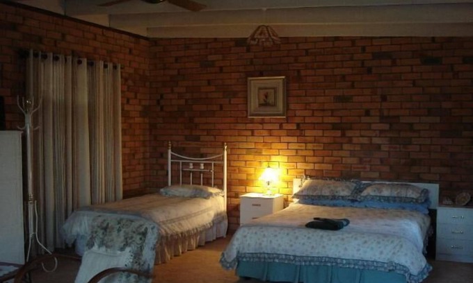 Bridgetown House | Cozy Stay at Pamela's Retreat with Breakfast & Family Amenities