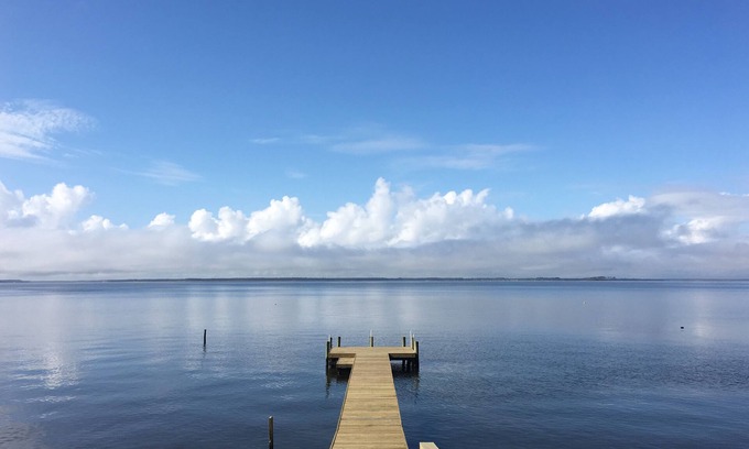 Pamlico Beach Cottage | Pet-Friendly Pamlico Cottage: Waterfront Getaway with Pool