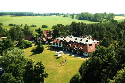 Glodowo Resort | Experience PAN Dom Pracy Twórczej: Pet-Friendly Oasis