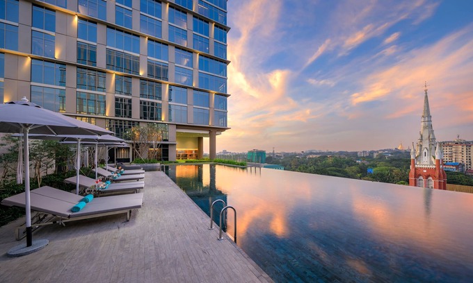 Yangon downtown Hotel | Elegant Pan Pacific Yangon: 5-Star Stay with Luxury Amenities