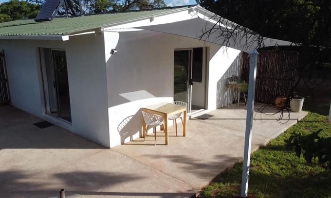 Polokwane Apartment | Experience Pan's Breeze: Rated 10/10 with Pool & Kitchen