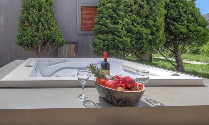 Amari House | Discover Panakron: Family-Friendly Retreat in Amari Village