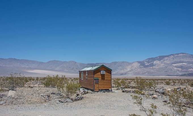 Panamint Springs Hotel | Discover Panamint Springs Resort: Family-Friendly Retreat