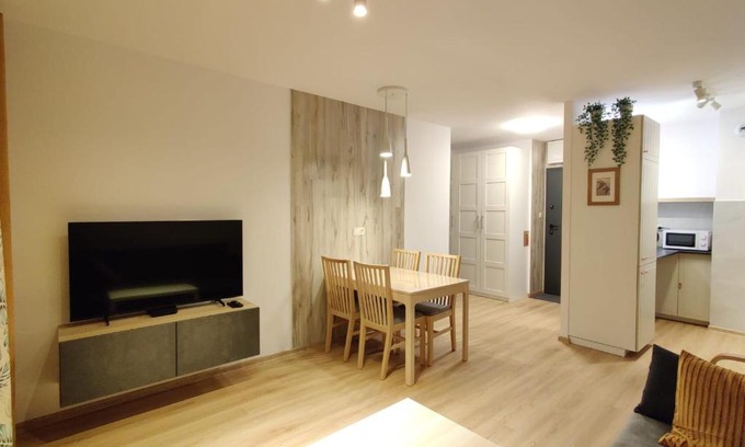 Krzyki Apartment | Family-Friendly Panda: Guest Rated 9.6/10 for Comfort