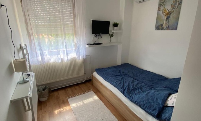 Jaszbereny House | Family-Friendly Panda Vendégszállás with Pet Amenities