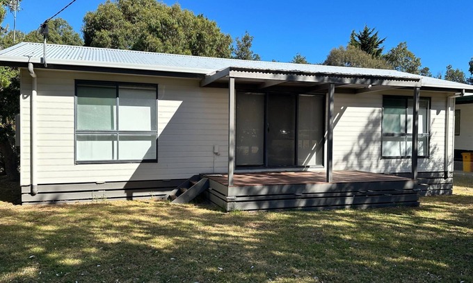 Venus Bay House | Ideally Located Pandora54: Steps to Shops and Cafes