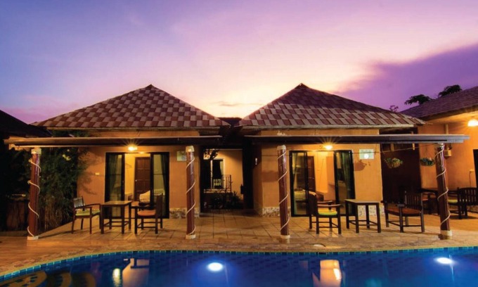 Nong Kae Hotel | Inviting Panisara Pool Villa: Guest Rated 9.8 with Spa & Pool