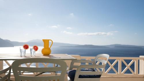 Oia Apartment | Pano Meria Cave House Two in Oia