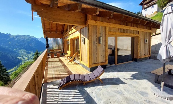 Grosskirchheim Ski Chalet | Stunning Panorama Berg Chalet: 4-Star Oceanfront Escape
