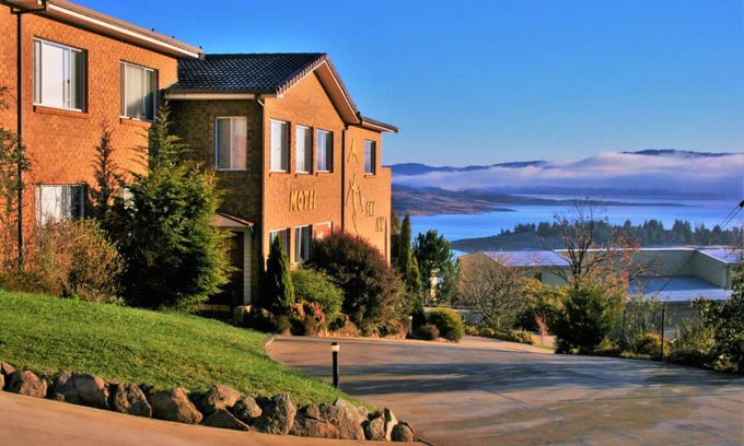 Jindabyne Hotel | Experience Comfort at Panorama Jindabyne - Family Friendly!