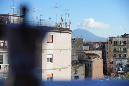 Materdei House | Panorama Vesuvius Affittacamere Guesthouse with Lift near to Subway in Napoli Center