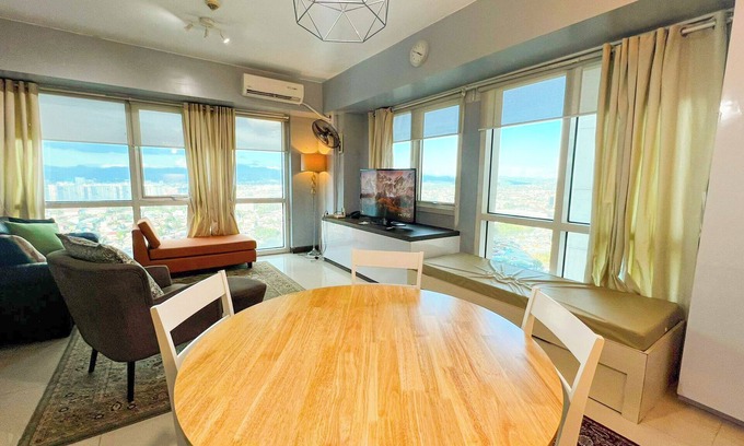 Bagumbayan Apartment | Panoramic 1 bedroom at Le Grand One Eastwood