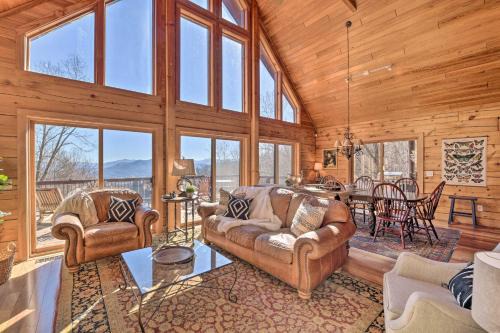 Waynesville House | Scenic Cataloochee Cabin with Breathtaking Mountain Vistas