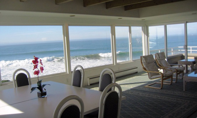 Opal Cliffs House | Unforgettable Ocean View at a Beachfront Retreat