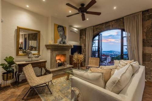 Zona Centro House | Unforgettable 3BR Retreat Overlooking San Miguel Bay