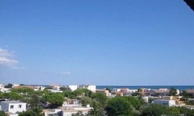 Carnon-Plage House | Picturesque Ocean and Pond Views from Your Ideal Retreat