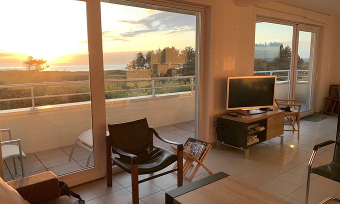 Wimereux Apartment | Scenic Sea and Dunes View Apartment with Pool & Spa