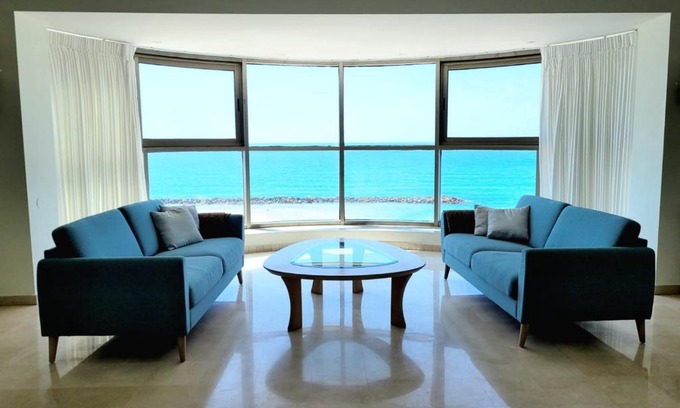 Haifa Apartment | Panoramic Sea-View Suite with Pool and Breakfast Included